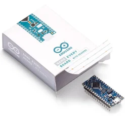 Arduino Nano Every med stiftlister - Med stiftlister