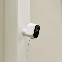 Arlo Essentiel 2 udendørskabel