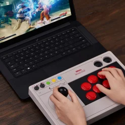 8Bitdo Arkade joystick