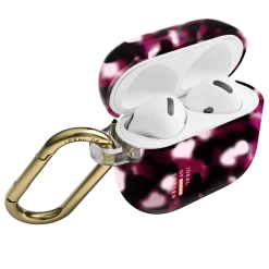 iDeal of Sweden Clear Case til AirPods Gen 4, Cherry Crush