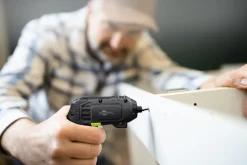 4-i-1 mini-batteridrevet skruetrækkersæt - 35 dele