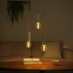 Philips Hue RGB G95 Smart LED-pære E27 500 lm