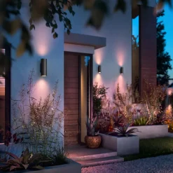 Philips Hue udendørs facadebelysning.