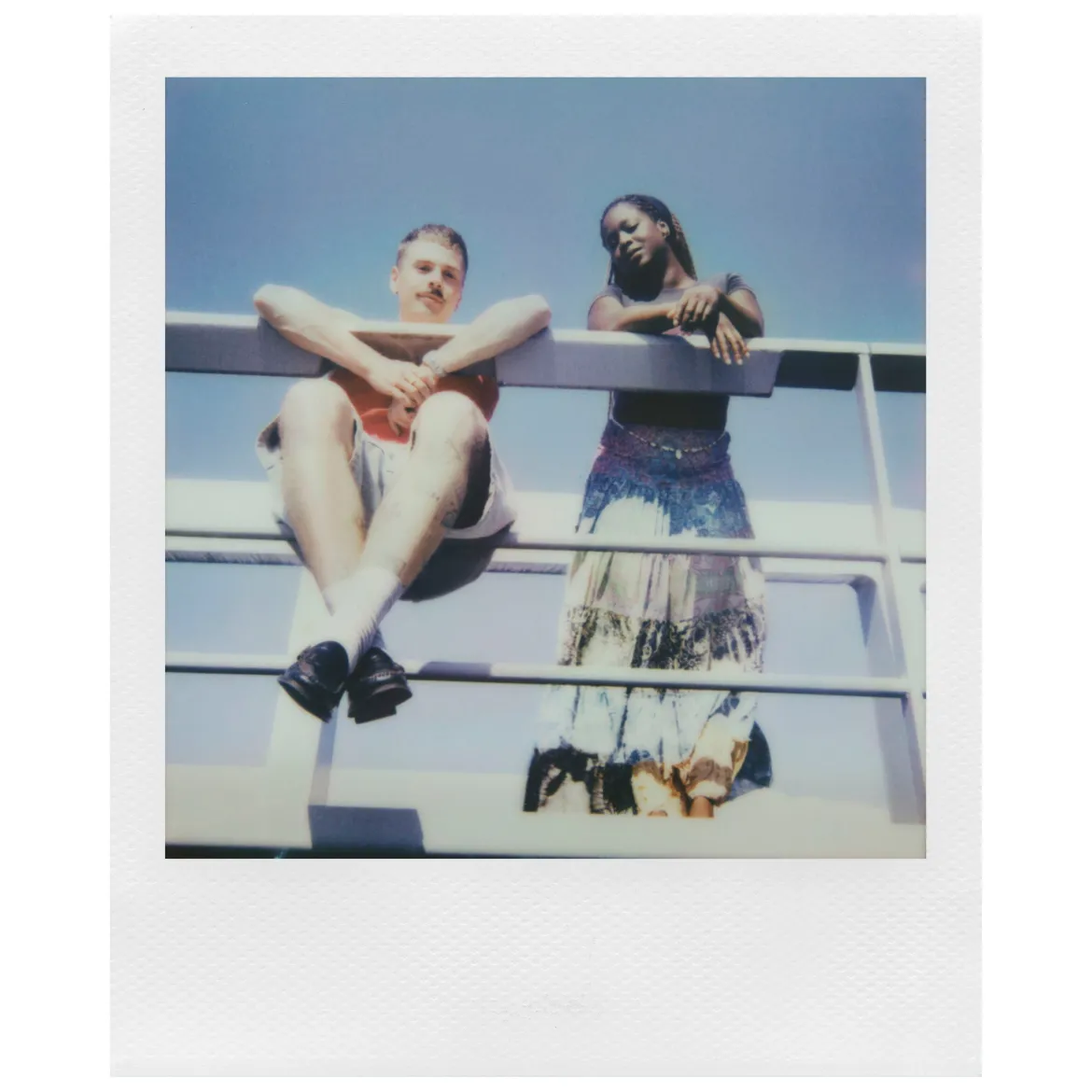 Polaroid Now Gen 3 Sort med film