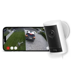 Ring Outdoor Cam Pro Plug-in - Retinal 4K overvågningskamera, Hvid