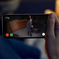 Ring Spotlight Cam Plus Battery Trådløs overvågningskamera - Hvid
