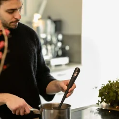 Rubicson dejskraber med termometer
