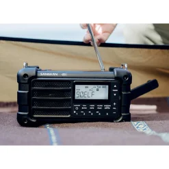 Sangean MMR-99 DAB+ hånddrevet radio med solceller