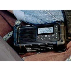 Sangean MMR-99 DAB+ hånddrevet radio med solceller