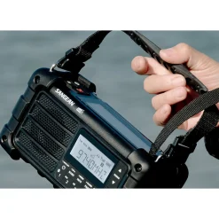 Sangean MMR-99 DAB+ hånddrevet radio med solceller