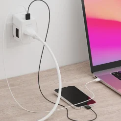 Skross Ujordet rejseadapter Universal med USB PD 65W