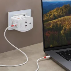 Skross Ujordet rejseadapter Universal med USB PD 65W