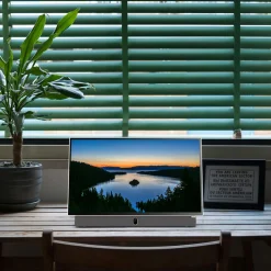 Strong METZ 24" LED Bærbar TV