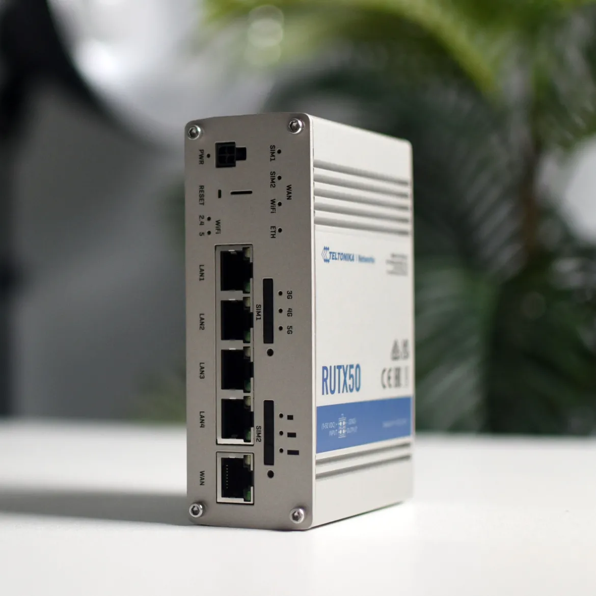 Teltonika RUTX50 5G-router med modem