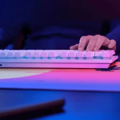 Trust GXT 882 trådløst gamingsæt med tastatur, mus og musemåtte, Hvid