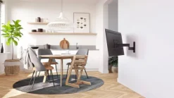 Vogel's COMFORT Full-Motion+ vægbeslag til TV, 19-43", maks. 15 kg, Sort